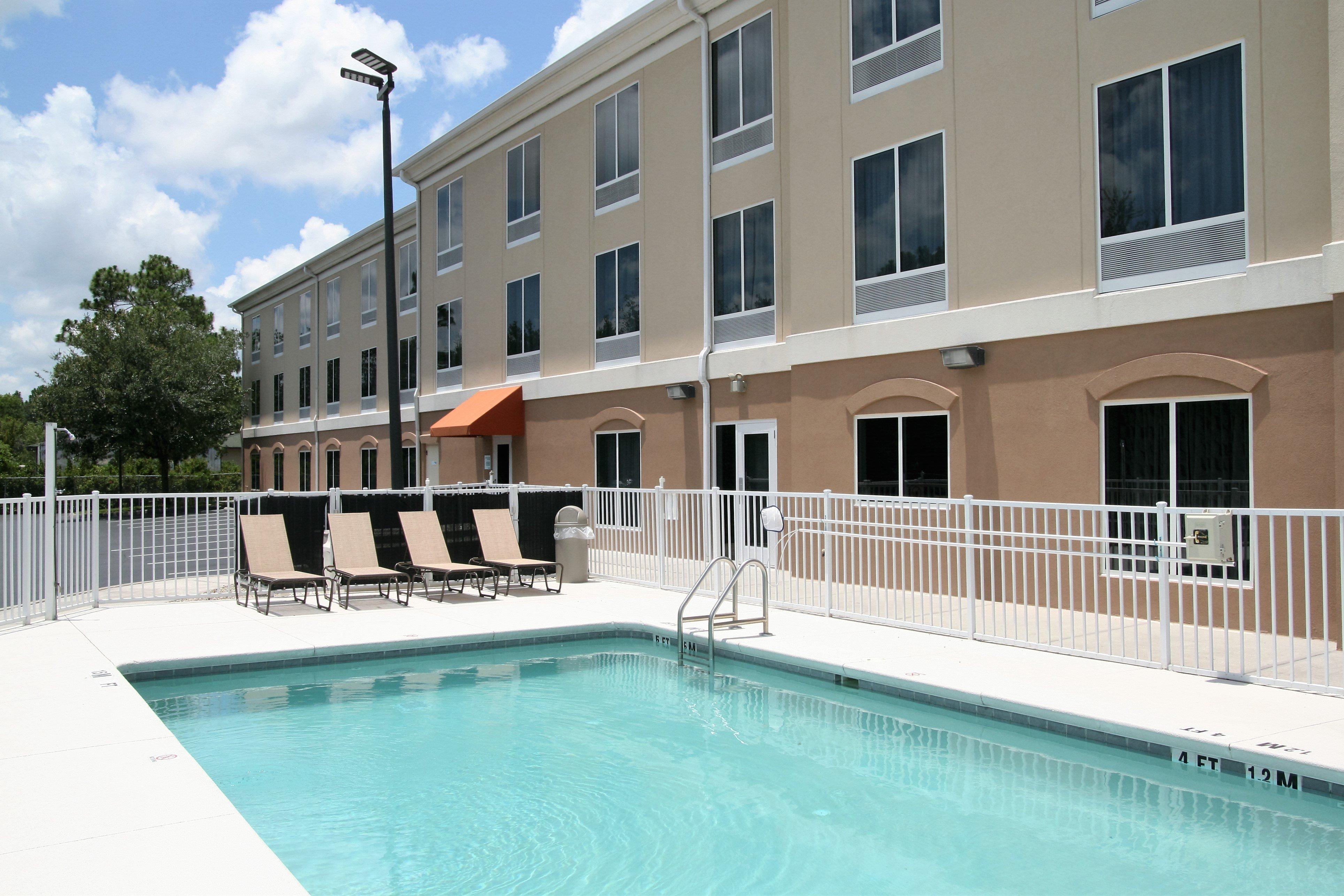 Holiday Inn Express Hotel & Suites Brooksville West, An Ihg Hotel Ngoại thất bức ảnh